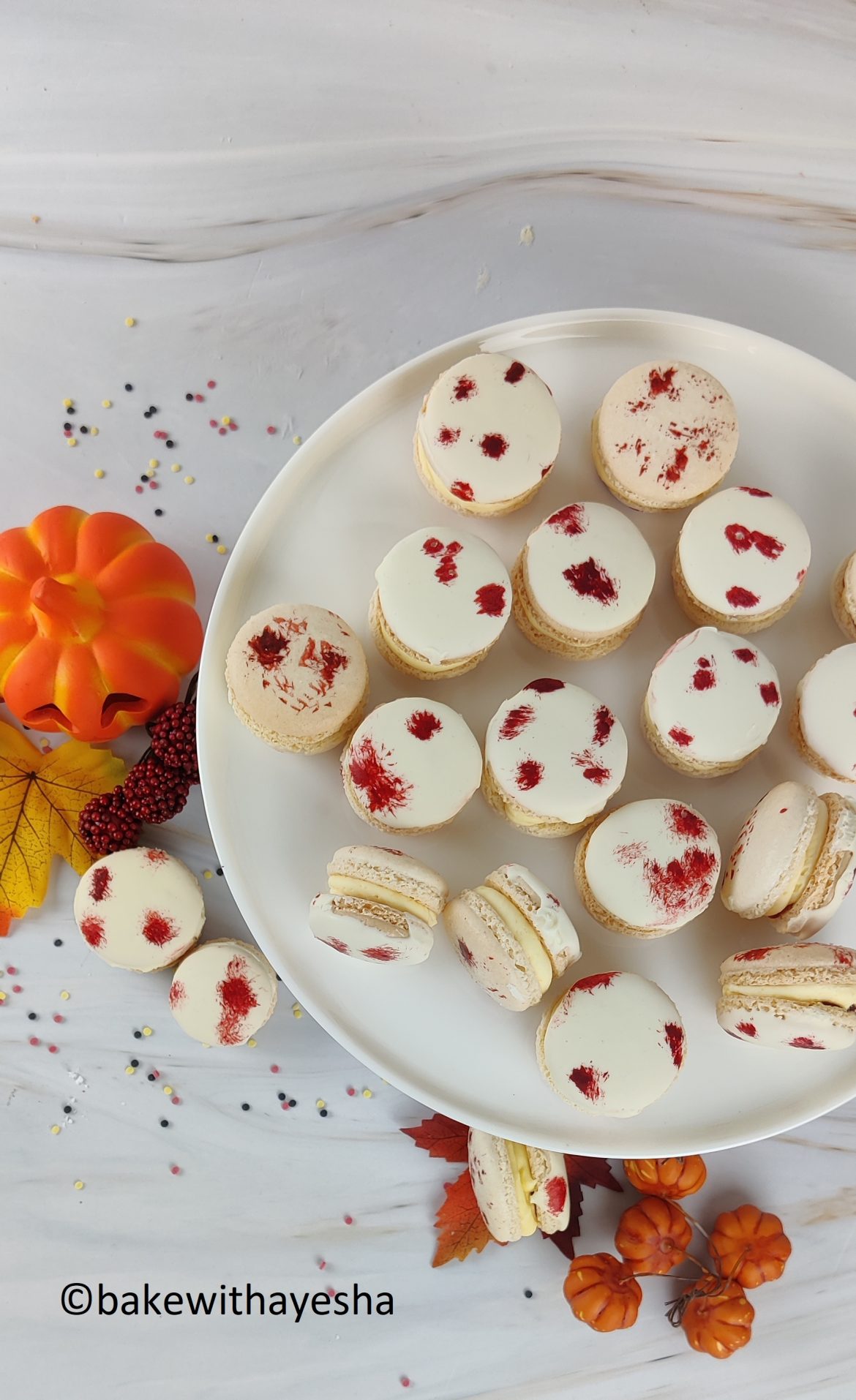 red blood spooky macarons
